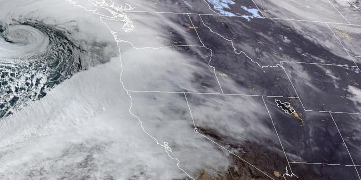 Bomb Cyclone Devastates Pacific Northwest, Killing 1 and Leaving Hundreds of Thousands Without Power