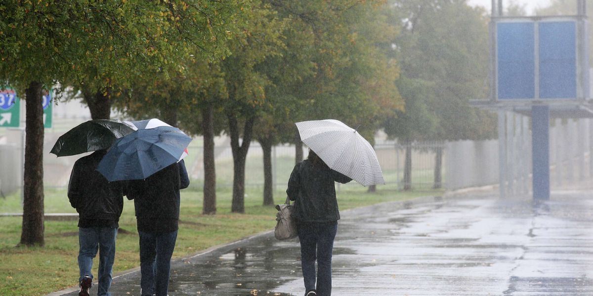 Mobile Area Braces for Warm Rainy Monday Before Cold Front Brings a Temperature Drop