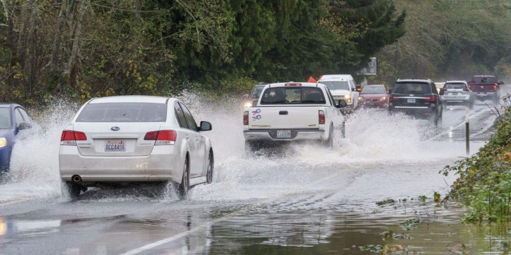 Heavy Rain and Thunderstorms Sweep Through Texas, Moving Toward Gulf Coast States