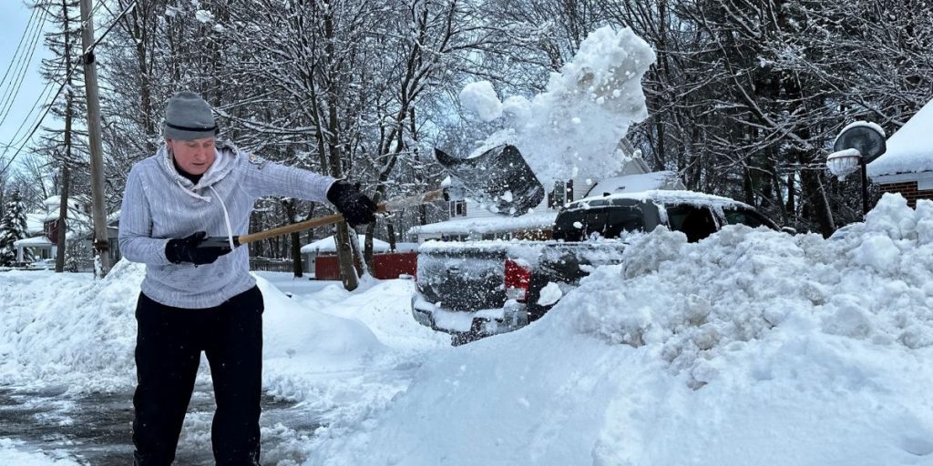 Winter Storm to Stretch 2,000 Miles, Pounding South With Rain and Northeast With Snow