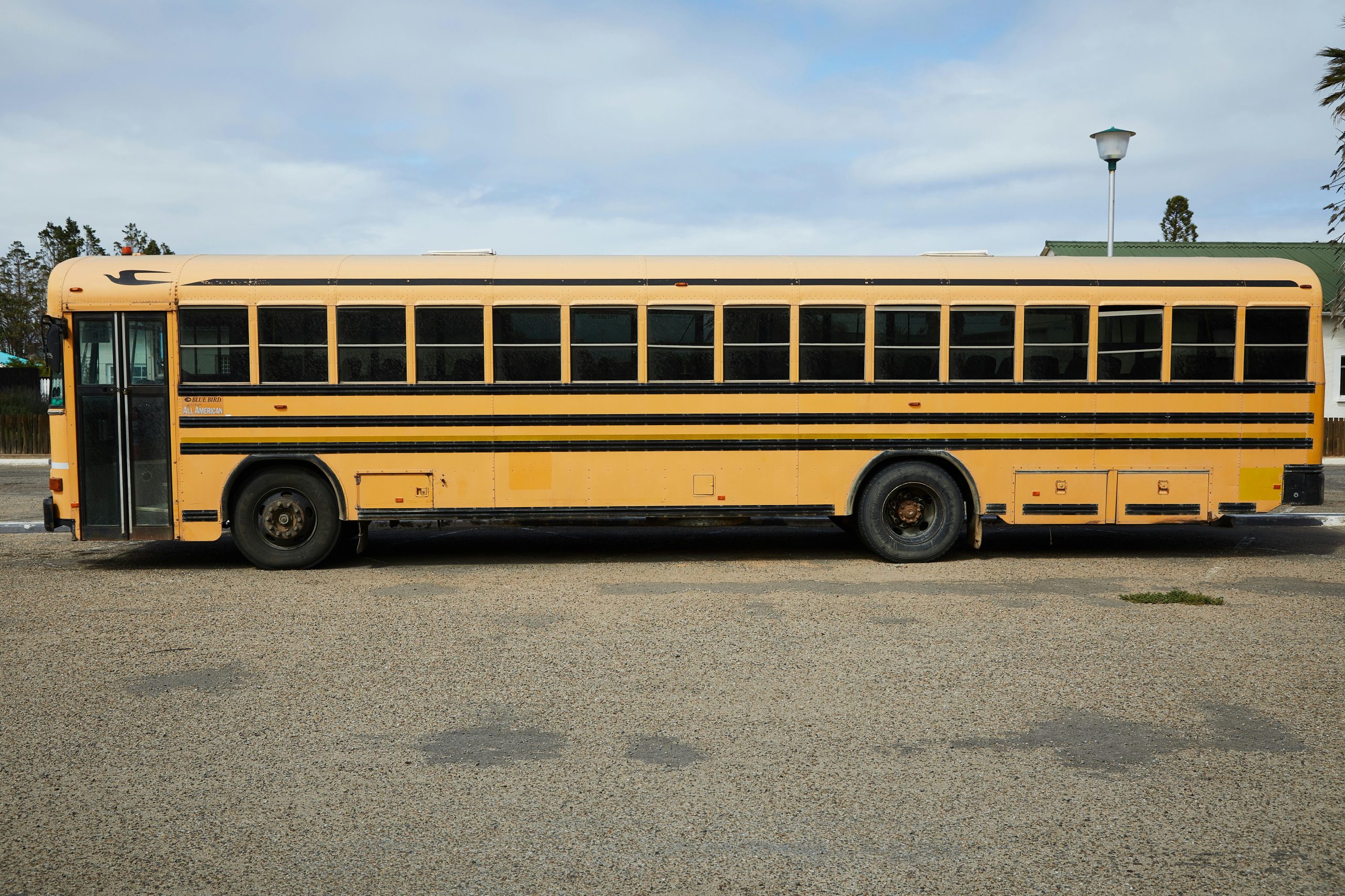 Illinois School Buses Targeted Thieves Steal 30 Catalytic Converters, Forcing E-Learning