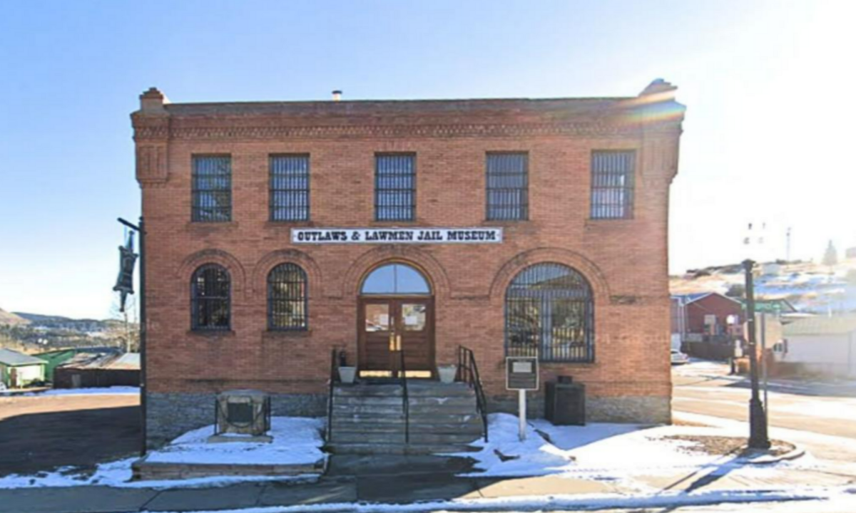 Inside Colorado’s Haunted Outlaw and Lawmen Jail Museum A Must-Visit for Ghost Hunters