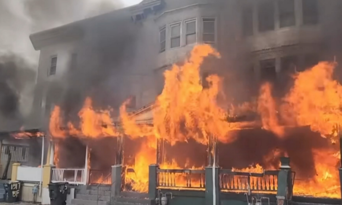 Swift Action by Atlantic City Firefighters Contains Blaze in Vacant Home