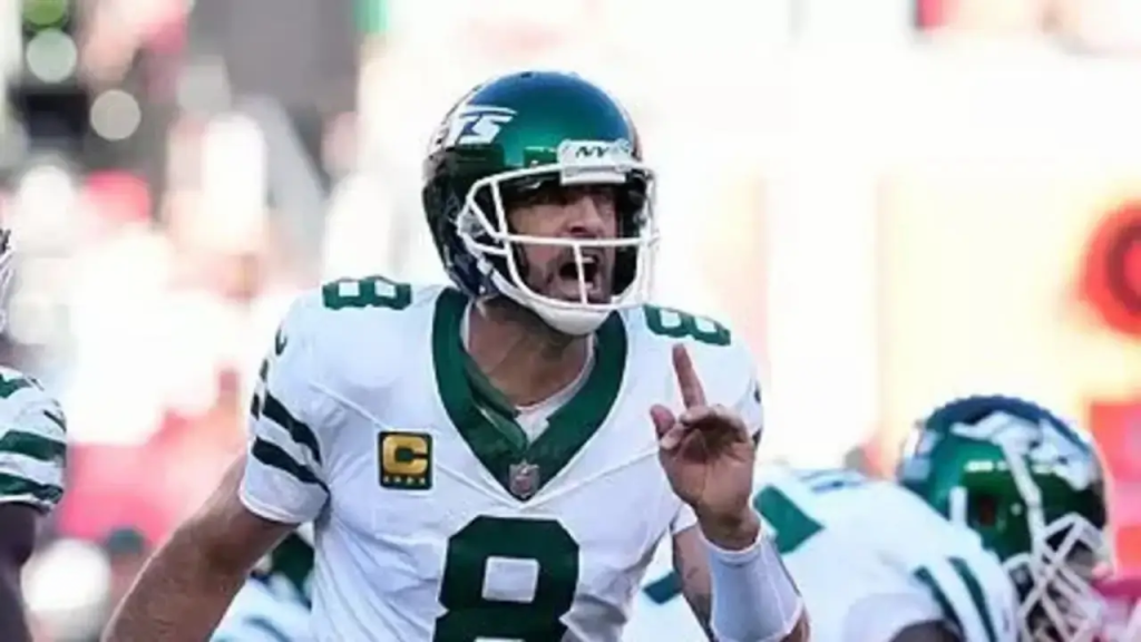 Honestly I Don’t know How To React, Aaron Rodgers’ Cancer Revelation Has Fans Torn.