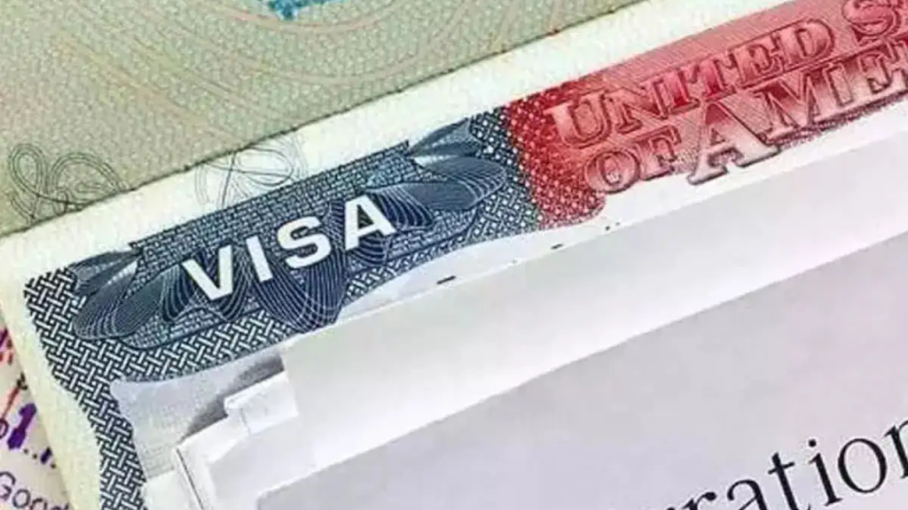 US Suspends Student Visa Interviews Amid Stricter Social Media Screenin