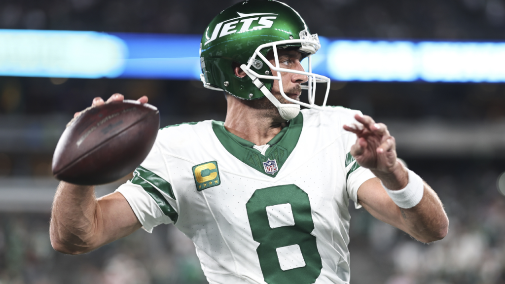 Honestly I Don’t know How To React, Aaron Rodgers’ Cancer Revelation Has Fans Torn.